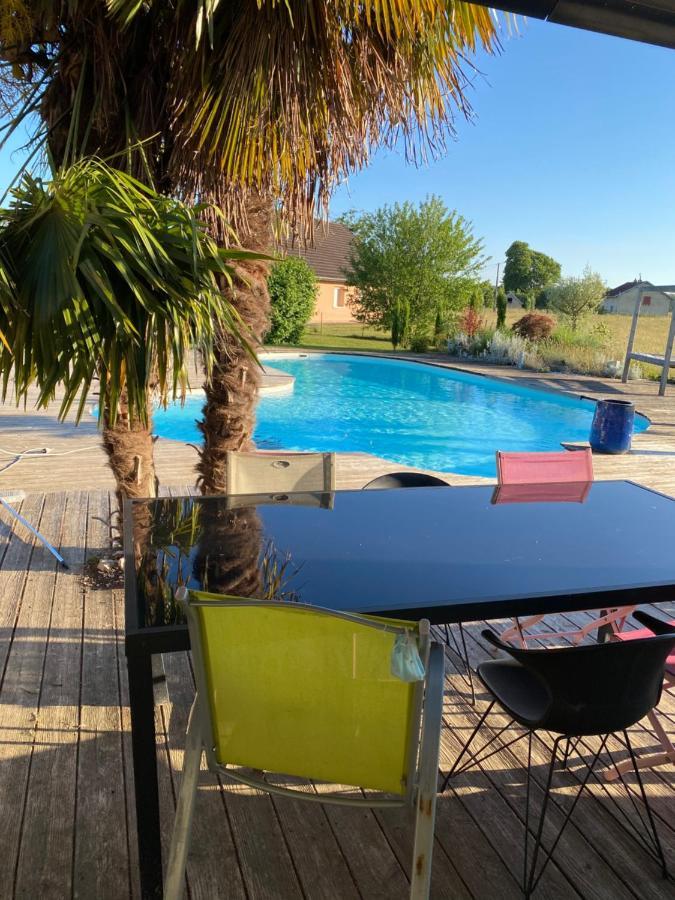 Agreable Chambre D'Hote Calme Avec Piscine Souvans Zewnętrze zdjęcie