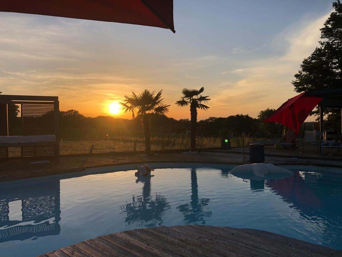 Agreable Chambre D'Hote Calme Avec Piscine Souvans Zewnętrze zdjęcie